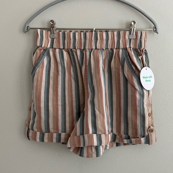 💔❤️‍🩹Sold ❤️‍🩹🙀NWT hemp & cotton summer shorts - Picture 2 of 7